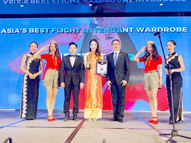 Vietjet được vinh danh giải thưởng “Đồng phục tiếp viên đẹp nhất Châu Á.