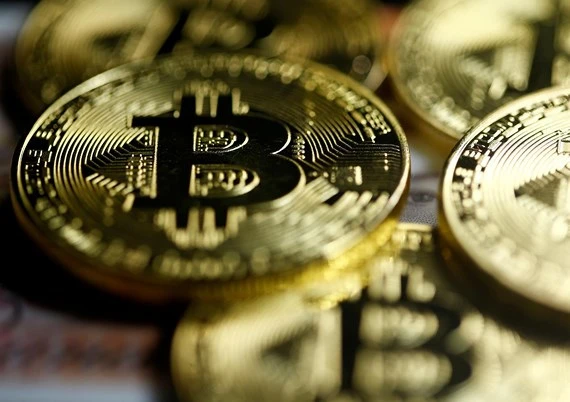 Đồng tiền điện tử bitcoin. Ảnh: REUTERS