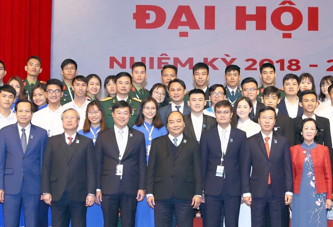 Thủ tướng Nguyễn Xuân Phúc dự Đại hội đại biểu toàn quốc Hội Sinh viên Việt Nam lần thứ 10. Ảnh: TTXVN