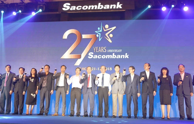 Tập thể Ban lãnh đạo Sacombank tại Hội nghị tổng kết năm 2018.