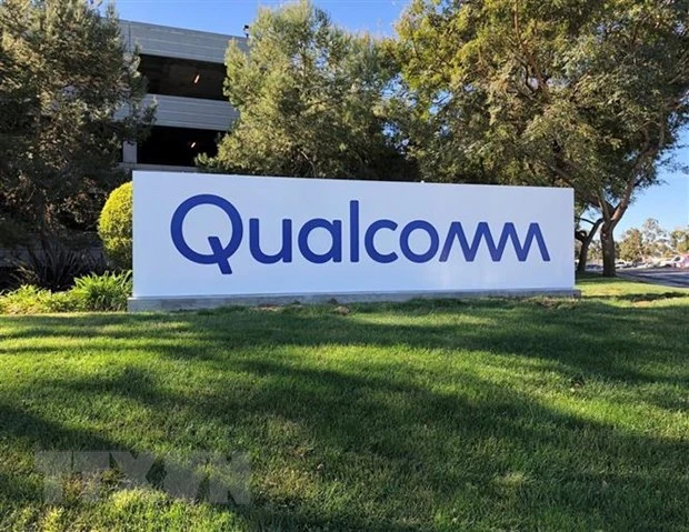 Biểu tượng Qualcomm tại trụ sở ở San Diego, California, Mỹ. (Ảnh: THX/ TTXVN)