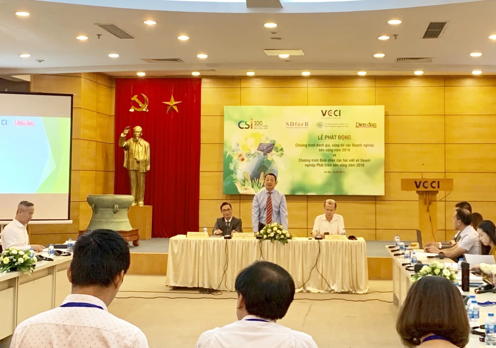 Lễ phát động Chương trình đánh giá, công bố các Doanh nghiệp bền vững Việt Nam 2019.Ảnh:VGP/Huy Thắng.