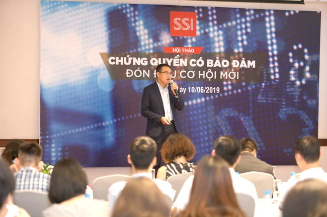 Ông Đào Minh Châu, Chuyên viên cao cấp Phân tích và Tư vấn đầu tư - Khối Dịch vụ Chứng khoán Khách hàng Tổ chức SSI, chia sẻ tại hội thảo.