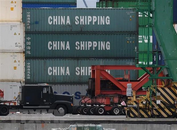 Hàng hóa Trung Quốc được xếp tại cảng ở Long Beach, California, Mỹ, ngày 10/5/2019. (Ảnh: AFP/TTXVN)