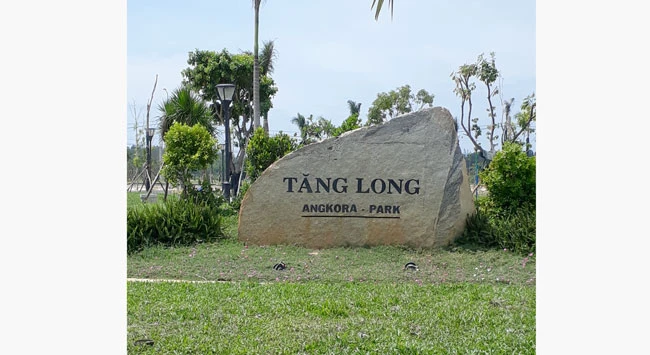 Một khu dân cư được xây dựng trên vùng đất chuyên rau xanh tại xã Tinh Long (TP Quảng Ngãi)