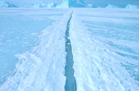 Vết nứt của tảng băng ở Nam Cực