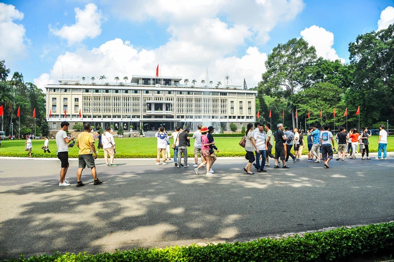 Reunification Palace, a place for domestic and foreign tourists. Photo: LONG THANH
