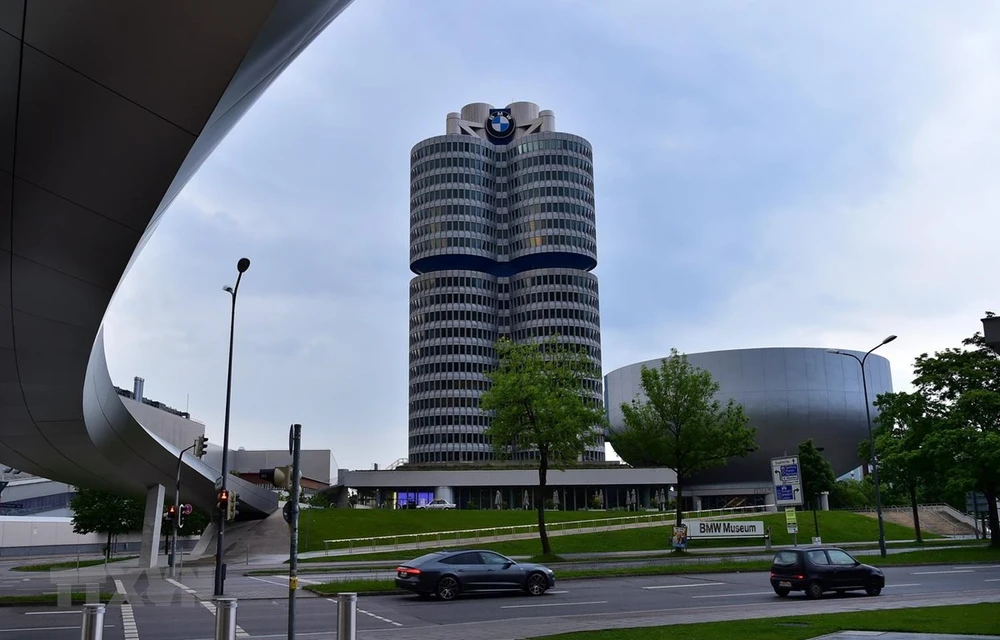 Trụ sở BMW tại Munich, Đức. (Ảnh: THX/TTXVN)