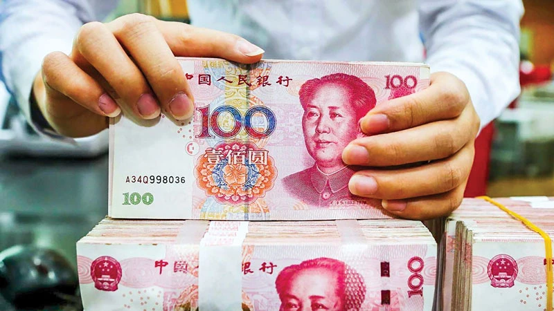 Although China has pumped 1,200 billion yuan to stabilize its financial market, there is no need for Vietnam to loosen monetary policy.