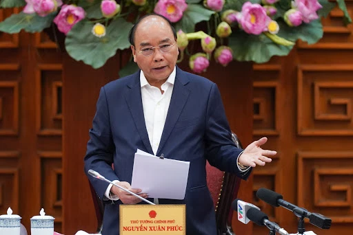 Thủ tướng Nguyễn Xuân Phúc chỉ đạo phòng chống dịch Covid-19.