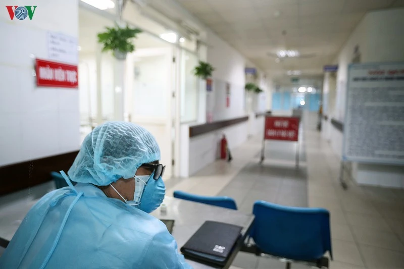 Cách ly toàn bộ Bệnh viện Thận Hà Nội vì có BN 254 đang chạy thận