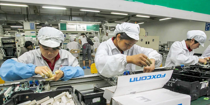 Apple đã tái khởi động lại nhà máy Foxconn tại Hà Nam, Trung Quốc nhưng vẫn gặp không ít khó khăn trong việc tiêu thụ.