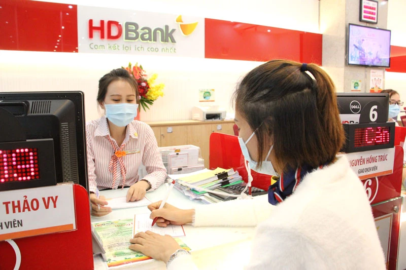 Hưởng 5 ưu đãi khi mua sắm tại HDBank 