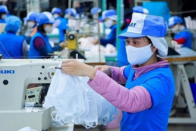 Các biện pháp phòng vệ thương mại đã và đang áp dụng góp phần bảo vệ công ăn việc làm của khoảng 120.000 người lao động. Ảnh: VGP.