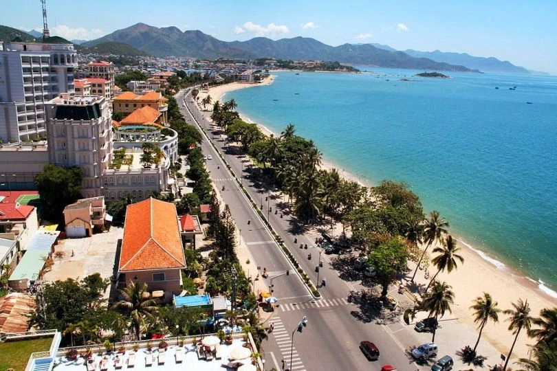 Bãi biển Trần Phú, Nha Trang.