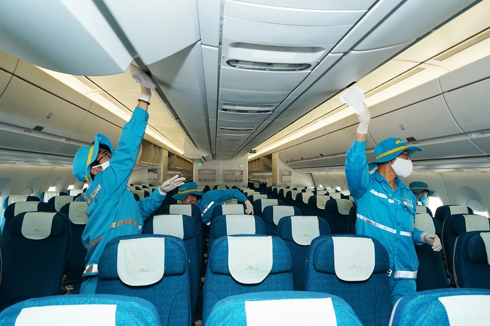 Cảnh báo giả mạo Vietnam Airlines mời mua vé máy bay về nước tránh Covid-19