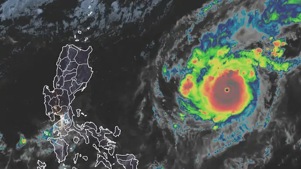 Ảnh vệ tinh bão Goni ở Tây Thái Bình Dương ngày 30/10. Ảnh: NOAA