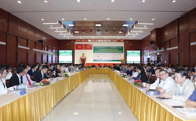 Diễn đàn Năng lượng sạch Việt Nam 2020 (lần thứ nhất) đã thu hút sự quan tâm của nhiều doanh nghiệp trong lĩnh vực năng lượng sạch