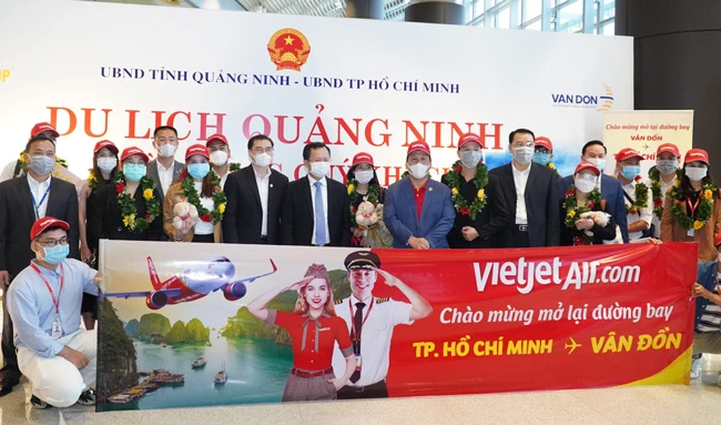 Sân bay Vân Đồn mở cửa trở lại đón chuyến bay Vietjet đầu tiên