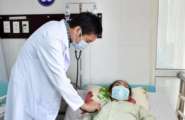 Bệnh viện Đa khoa tỉnh Sóc Trăng vừa phẫu thuật cắt thành công khối áp xe phổi khổng lồ 20x25 cm cho nữ bệnh nhân 44 tuổi – TUẤN QUANG