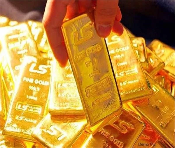 Đồng USD tiếp tục tăng đẩy lùi giá vàng