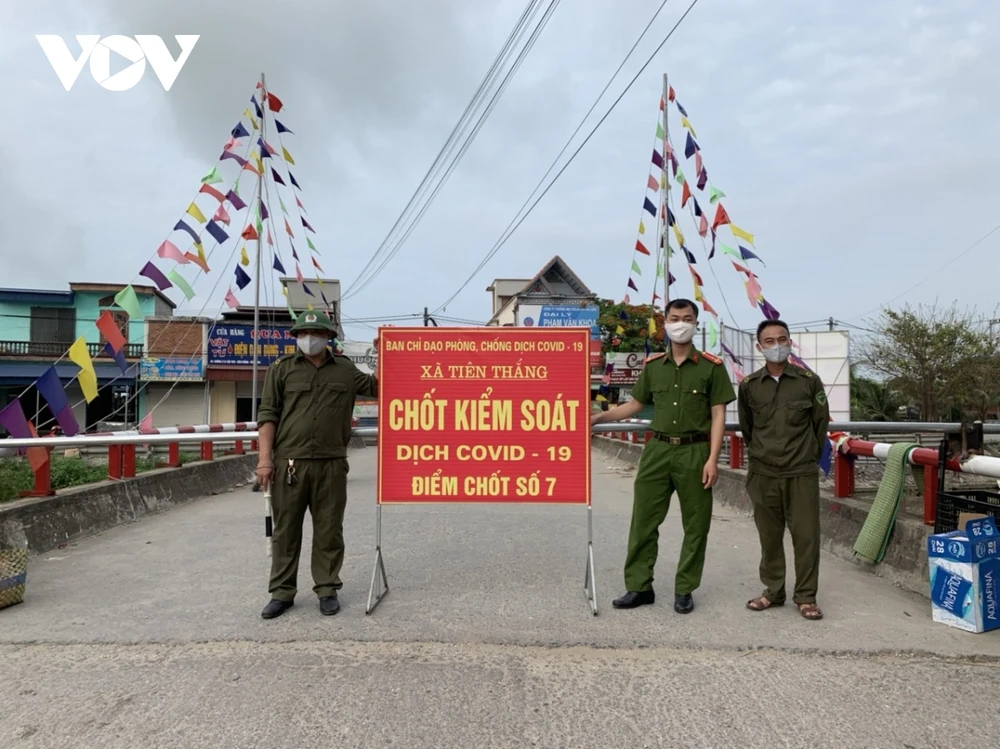 BCĐ phòng chống dịch bệnh COVID-19 huyện Tiên Lãng (Hải Phòng) đã phong tỏa 2 thôn Mỹ Lộc và Lộc Trù (xã Tiên Thắng) liên quan đến ca mắc COVID-19.