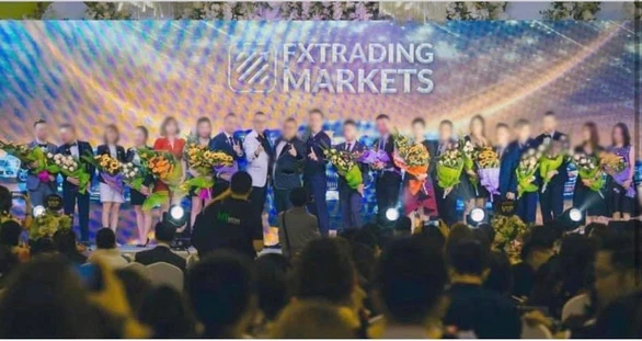 Sự kiện hoành tráng của sàn Fxtrading Markets tổ chức trước khi sập - Ảnh: Nhà đầu tư cung cấp