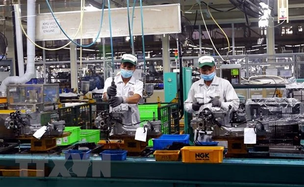 Hoạt động sản xuất tại Toyota Việt Nam. (Ảnh: Danh Lam/TTXVN)