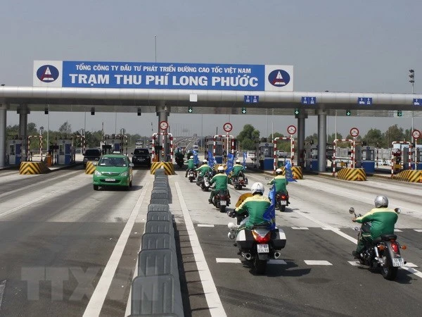 Trạm thu phí Long Phước trên cao tốc Thành phố Hồ Chí Minh-Long Thành-Dầu Giây. (Ảnh: Hoàng Hải/TTXVN)
