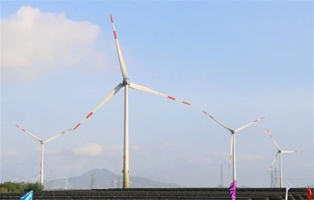 Trang trại điện gió Trung Nam được khánh thành tại huyện Thuận Bắc, tỉnh Ninh Thuận. (Ảnh: Công Thử/TTXVN)
