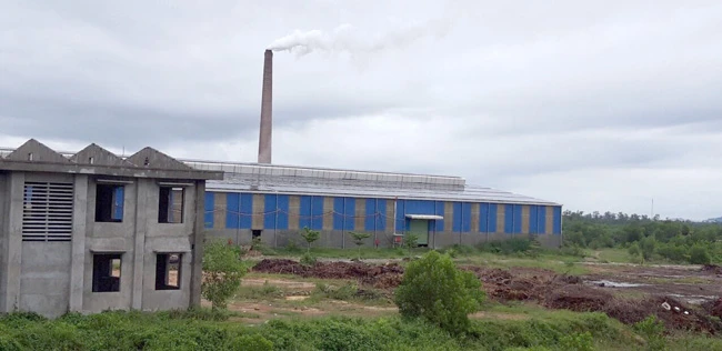 Một góc nhà máy xử lý rác Nghĩa Kỳ, lò đốt số 2 được xây dựng không phép, vận hành khi chưa đánh giá môi trường công nghệ.