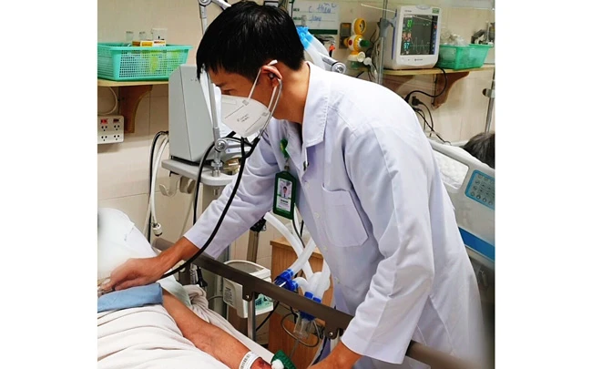 Các bác sĩ Bệnh viện Hoàn Mỹ Cửu Long vừa cứu thành công bệnh nhân đột quỵ nguy hiểm