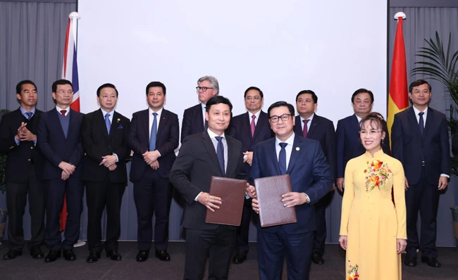 HDBank và Quỹ đầu tư toàn cầu Affinity trao thỏa thuận hợp tác trước sự chứng kiến của Thủ tướng Chính phủ Việt Nam