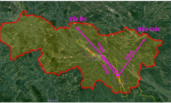 Hai vị trí được xem xét quy hoạch sân bay Cao Bằng - Ảnh: TUẤN PHÙNG chụp lại