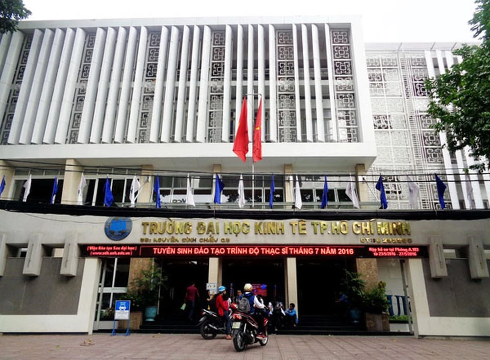 Trường Đại học Kinh tế TPHCM (UEH).