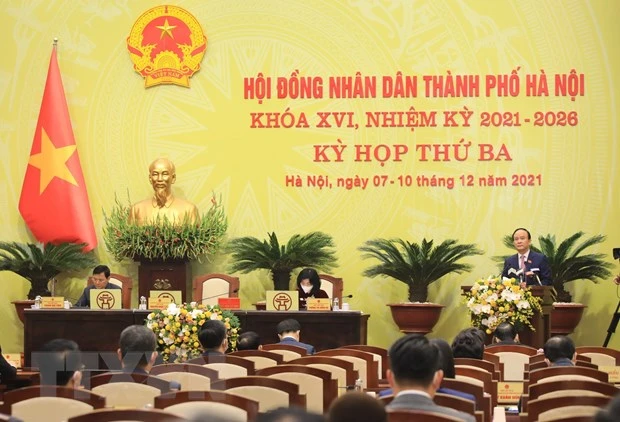 Chủ tịch Hội đồng Nhân dân thành phố Hà Nội Nguyễn Ngọc Tuấn phát biểu tại buổi khai mạc kỳ họp. (Ảnh: Văn Điệp/TTXVN)