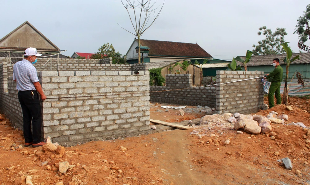 Gia đình Lê Thị Diên xây dựng nhà ở trên dự án đường cao tốc Bắc - Nam