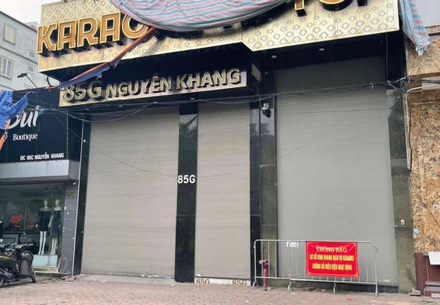 Hàng trăm chủ quán karaoke Hà Nội kêu cứu: Cảnh sát PCCC nói sẽ tháo gỡ