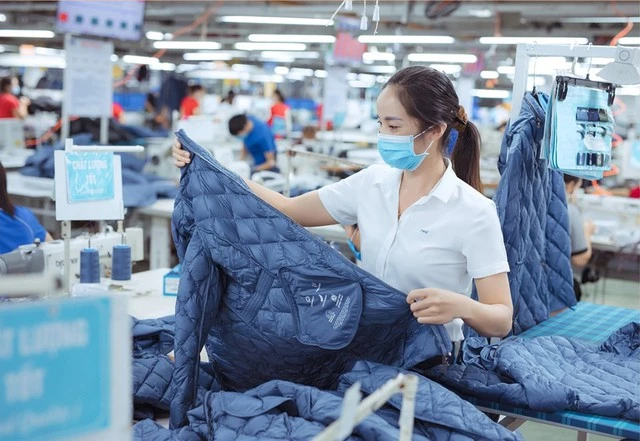 Phó Chủ tịch Vitas Trương Văn Cẩm cho rằng, ngành dệt may đang có điều kiện thuận lợi thực hiện các mục tiêu phát triển bền vững sau khi Chính phủ phê duyệt Chiến lược phát triển ngành dệt may - da giày từ nay đến 2030, tầm nhìn 2035