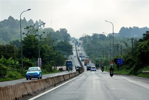 Quốc lộ 1A qua huyện Thống Nhất, Đồng Nai. (Ảnh minh họa: Hồng Đạt/TTXVN)
