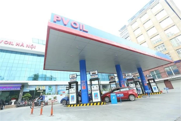 Cửa hàng xăng dầu của PVOIL tại phố Thái Thịnh, quận Đống Đa, Hà Nội. (Ảnh: Huy Hùng/TTXVN)
