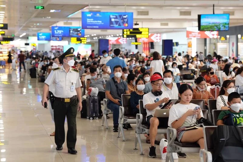 Bộ Giao thông vận tải lưu ý tránh ùn tắc và gây bức xúc cho hành khách, đặc biệt chú trọng đối với Cảng hàng không quốc tế Tân Sơn Nhất, Cảng hàng không quốc tế Nội Bài. 