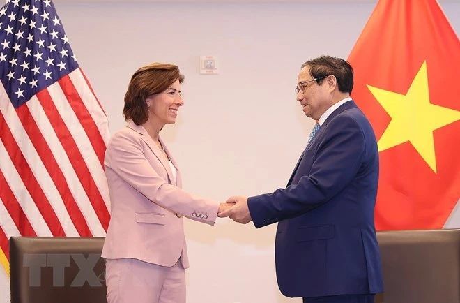 Thủ tướng Phạm Minh Chính tiếp Bộ trưởng Thương mại Hoa Kỳ Gina Raimondo. (Ảnh: Dương Giang/TTXVN) 