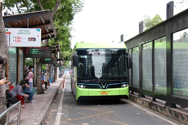 Xe buýt điện tại Thành phố Hồ Chí Minh. (Ảnh: Tiến Lực/TTXVN)