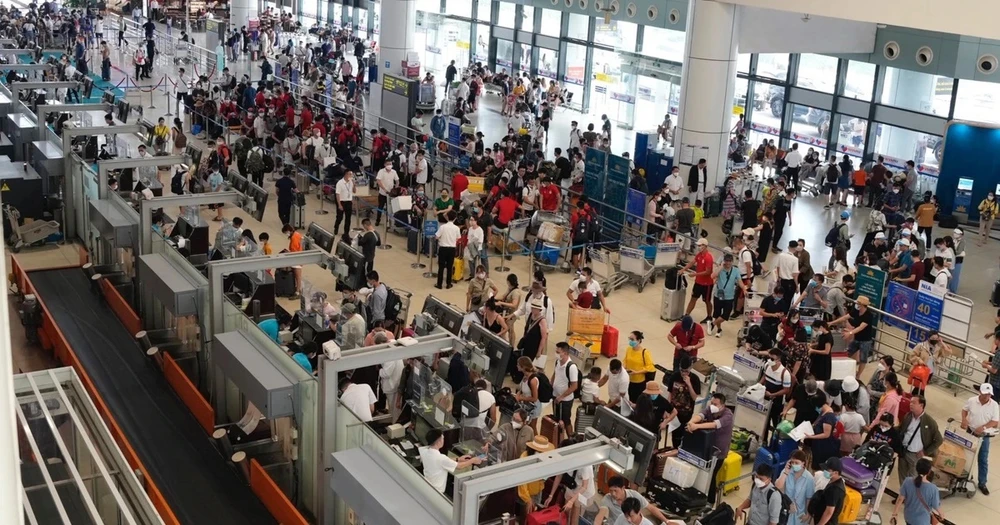 Các hãng hàng không đã mở bán vé máy bay Tết Nguyên đán 2024 từ rất sớm để hành khách có thể có nhiều lựa chọn với mức giá hợp lý. (Ảnh: PV/Vietnam+)