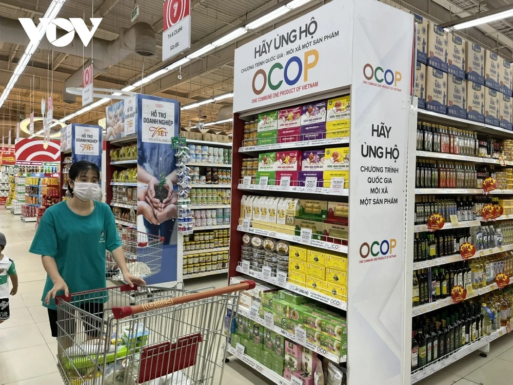 Sản phẩm OCOP vào siêu thị có đủ khả năng cạnh tranh mang lại doanh số tốt và lợi nhuận tốt để tồn tại? (Ảnh: NQ) 