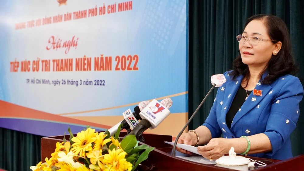 Chủ tịch HĐND TPHCM Nguyễn Thị Lệ phát biểu tại hội nghị. Ảnh: HOÀNG HÙNG