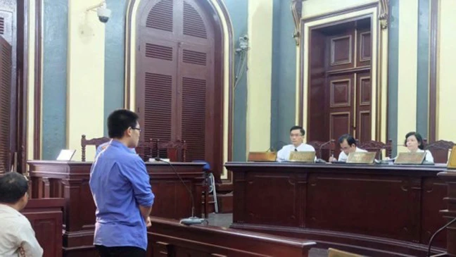  Phạm tội khi chưa đủ 16 tuổi, Nguyễn Phạm Quốc Bình lãnh 12 năm tù ​