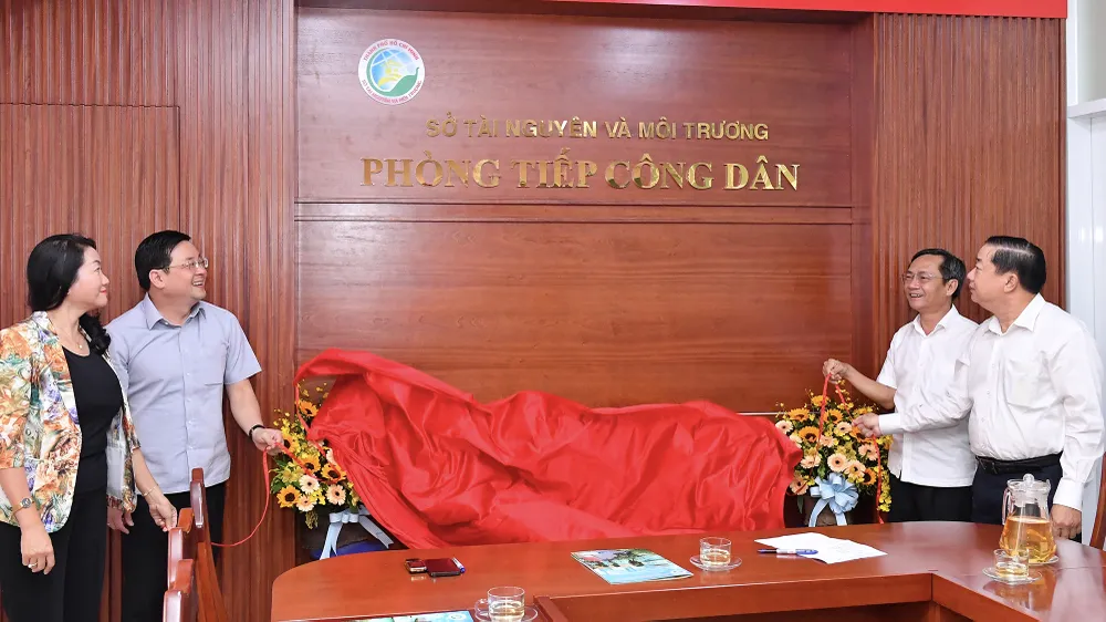 Sở Tài nguyên và Môi trường TPHCM ra mắt Phòng tiếp công dân ảnh 1 Sở Tài nguyên và Môi trường TPHCM ra mắt Phòng tiếp công dân ảnh 1