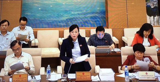 Trưởng Ban Dân nguyện Nguyễn Thanh Hải trình bày Báo cáo